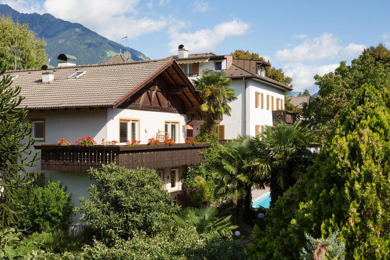 Hotel Gruberhof Merano Exterior foto