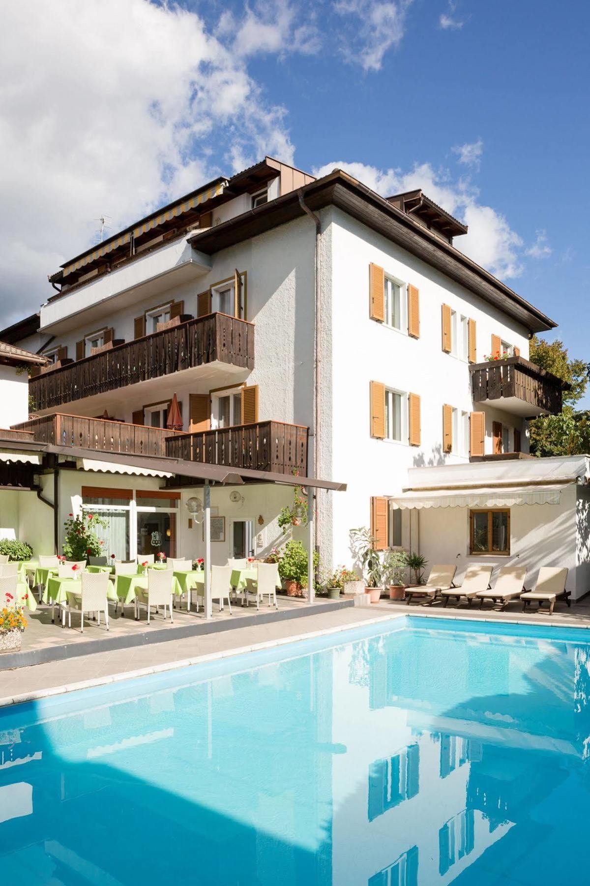 Hotel Gruberhof Merano Exterior foto