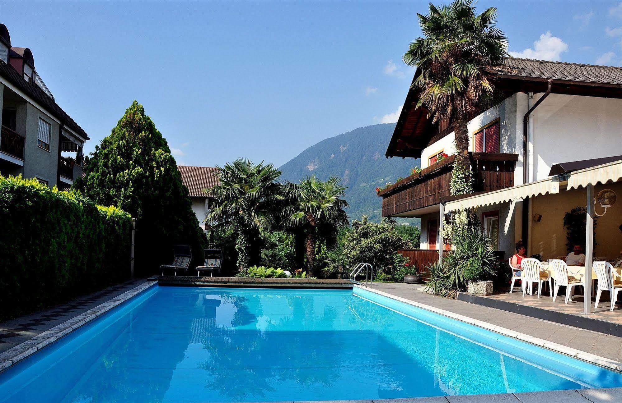 Hotel Gruberhof Merano Exterior foto